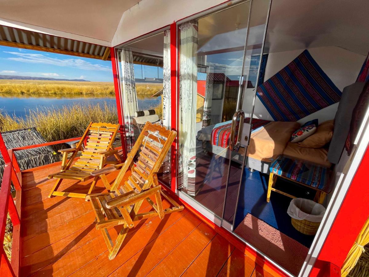 Vila Vip Flotante Puno Exteriér fotografie